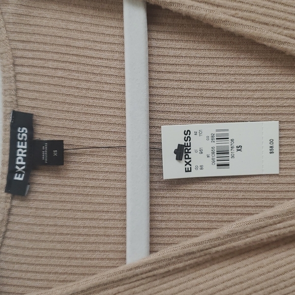 NWT Express Long Sleeve Faux Wrap Front Ribbed Thong Bodysuit Tan/Cream Size: XS - Picture 4 of 5